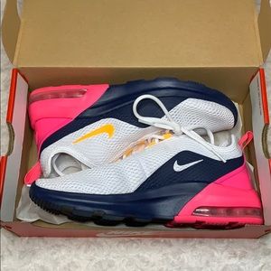 Women’s Nike Air Max Motion 2